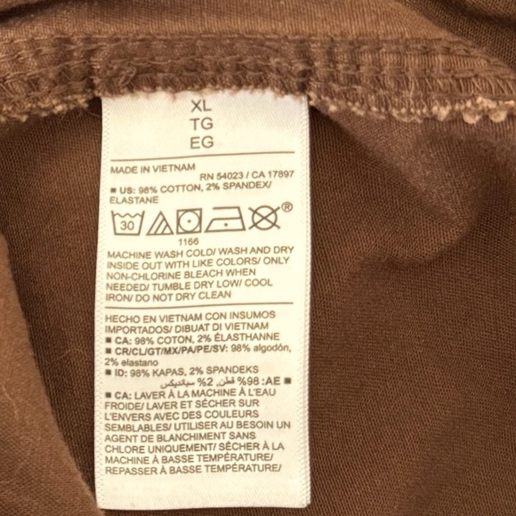 Old Navy Size XL Espresso High-Waisted OGC Chino Cropped
Workwear Pants - Picture 7 of 7